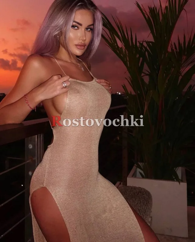 Zoya — главное фото